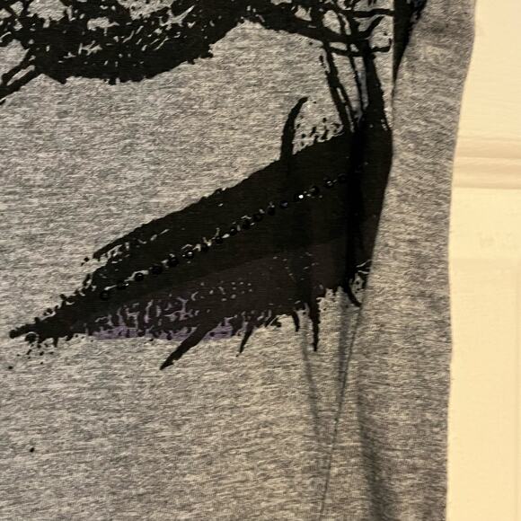 Forever 21 Embellished Graphic Face Tee - Size M - Picture 3 of 8